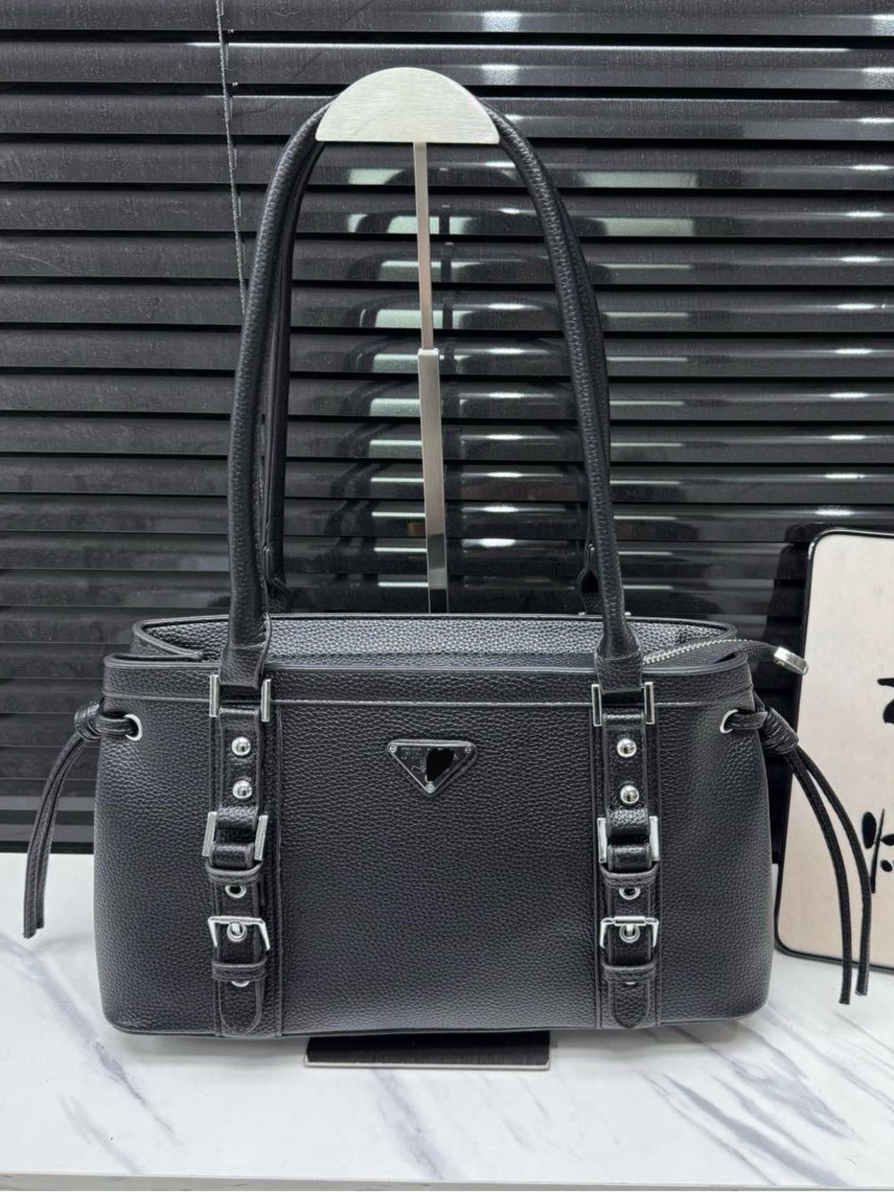 New women’s black fashion shoulder bag